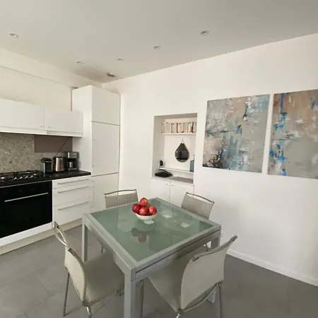 Apartment Impasse Des Souhaits - Ci - Maison De Charme Pour 4 Au Coeur Du 20eme